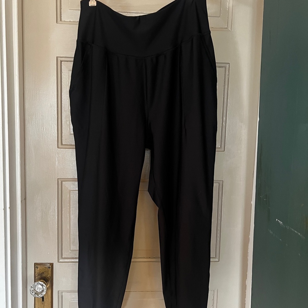 Women's Athletic Pants